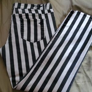 Pin strip jeans